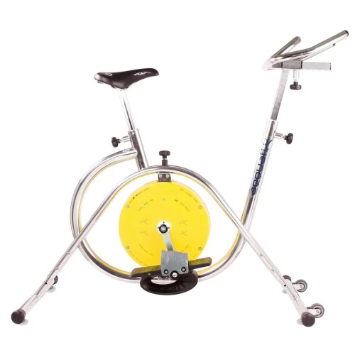 Foto: Black Active Aqquabike