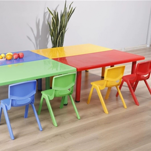 Foto: Kindertafel
